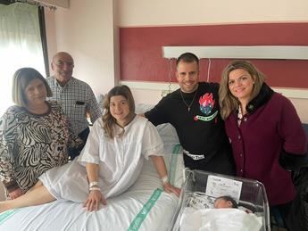 Hugo, de Albacete, es el primer bebé nacido en 2025 en Castilla-La Mancha