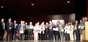Elena Escobar recibe el premio Castilla-La Mancha Internacional por su labor en Campo y Alma