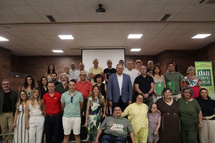 El Grupo de Desarrollo Rural ‘Campos de Hellín’ firma once contratos para impulsar el desarrollo en la comarca