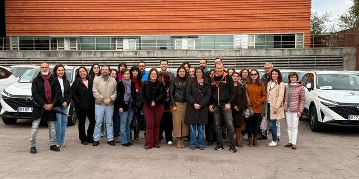 La Junta de Castilla-La Mancha impulsa la movilidad de los servicios sociales con 24 nuevos vehículos híbridos
