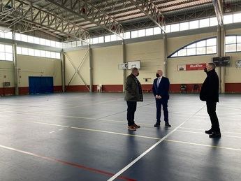 La rehabilitación del pabellón polideportivo de Munera, cofinanciada entre Junta y Ayuntamiento