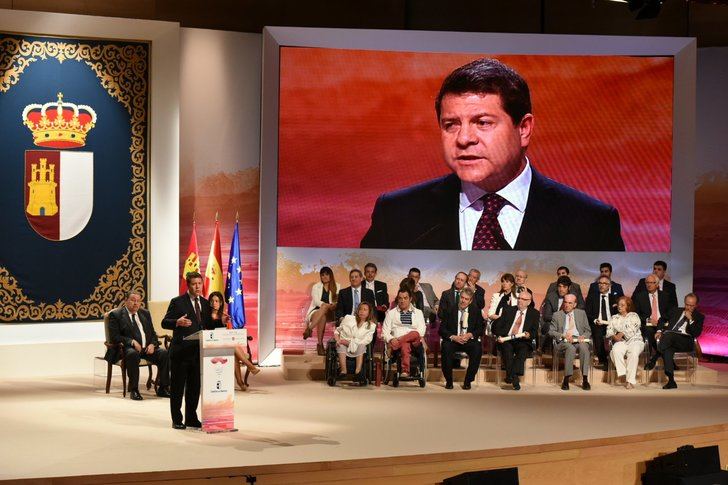 El presidente Page en el acto institucional del Día de Castilla-La Mancha de hace unos años.