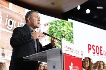 Ovación de pie para Emiliano García-Page en Toledo en el congreso del PSOE