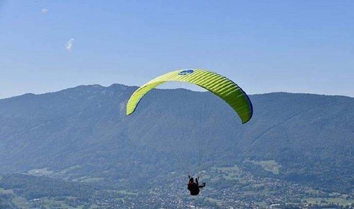 Herido un hombre de 52 años tras sufrir un accidente de parapente en Caudete (Albacete)