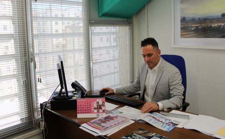 Nuevas instalaciones térmicas y placas solares: sostenibilidad en las escuelas de Santa Ana y El Salobral