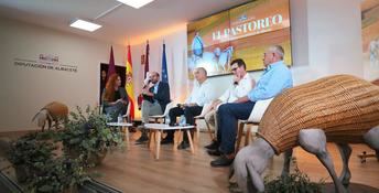 La Diputación de Albacete resalta la tradición ganadera de Villarrobledo en la Feria
