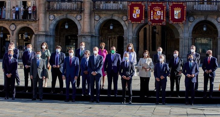 Pedro Sánchez y 10 presidentes autonómicos se subirán el sueldo en 2022, unos 1.500 euros más al año