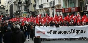 Miles de personas desafían a la lluvia en Castilla-La Mancha en defensa de pensiones dignas