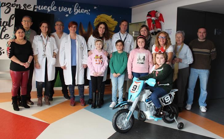 José Antonio, Pamela y Yannela, los ‘valientes” que reciben el reconocimiento ‘Peques geniales’ en el hospital de Albacete