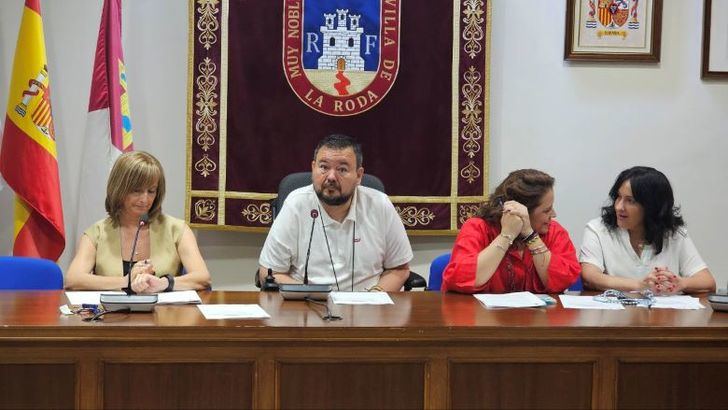 El pleno aprueba la modificación del reglamento de la Residencia Municipal en La Roda para “cumplir la ley”