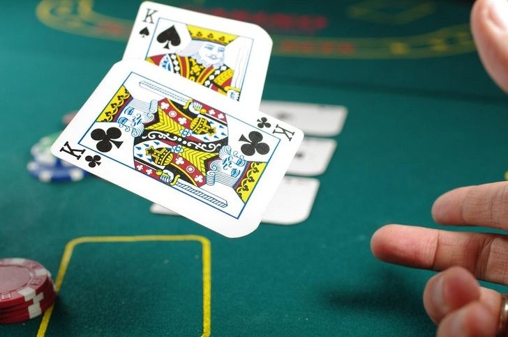 El poker en España: La historia detrás del juego