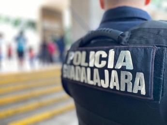 Trágico accidente en Guadalajara: motociclista de 34 años pierde la vida tras chocar con un automóvil