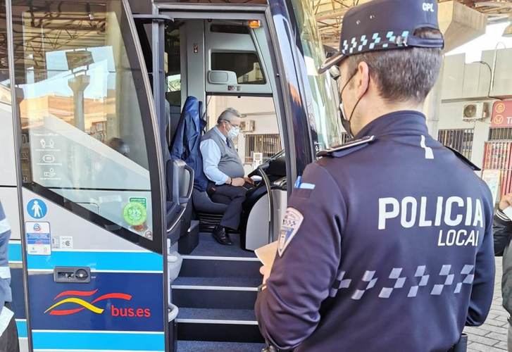 La Policía Local de Albacete participará en la campaña de control de camiones y autobuses de la DGT