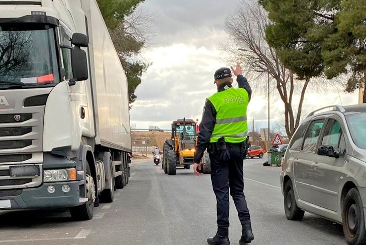 La Policía Local de Albacete participa hasta el 13 de febrero en la campaña de control de camiones y autobuses