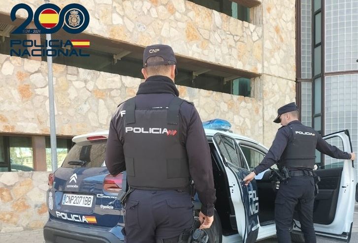 Page ensalza a la Policía Nacional: 'Protege nuestros derechos en grado extremo y en los momentos más difíciles'