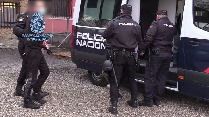 13 detenidos en Caudete (Albacete) de una organización criminal hispano-serbia dedicada a la exportación de marihuana por Europa