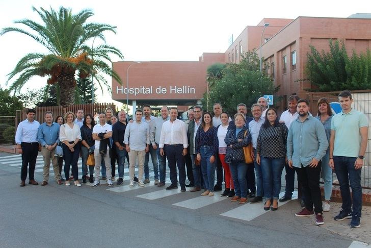 Alcaldes y portavoces del PP de Hellín y Sierra del Segura “denuncian” desmantelamiento del hospital comarcal