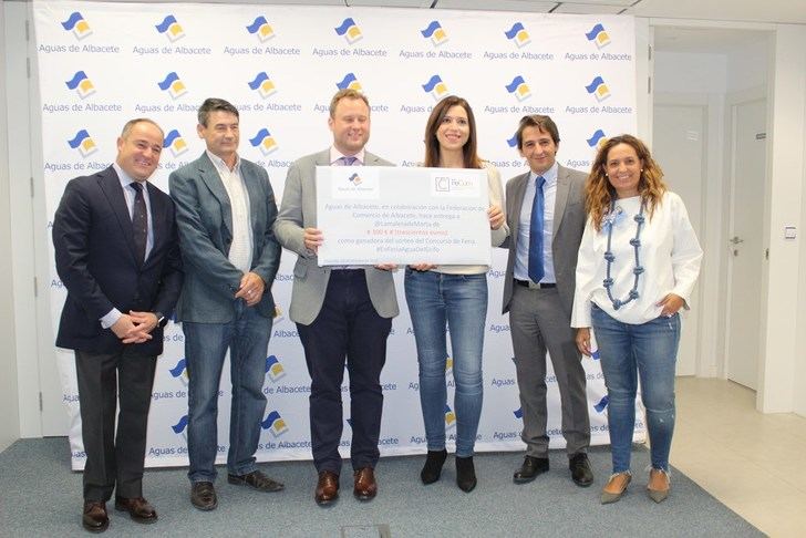 Aguas de Albacete entrega el premio del Sorteo #EnFeriaAguaDelGrifo