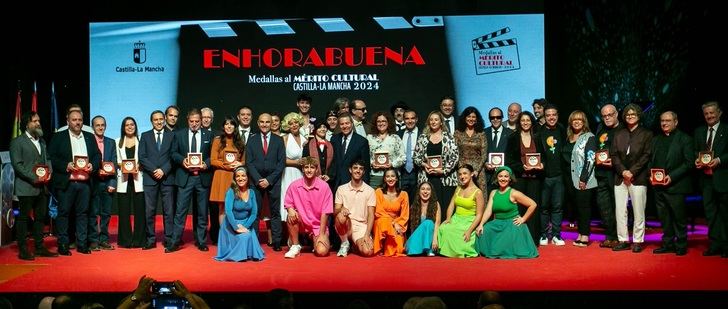 Casas Ibáñez acoge la Gala de los Premios al Mérito Cultural, presidida por Emiliano García-Page