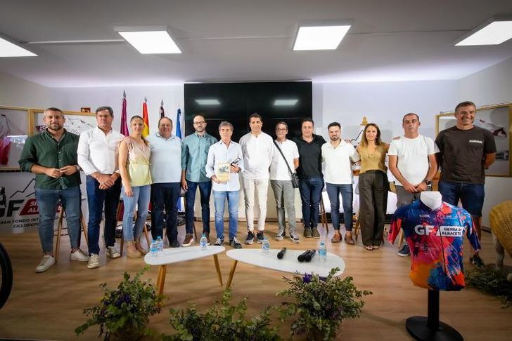 La V Gran Fondo Sierra de Albacete se celebrará el 6 de junio de 2026 con ‘Perico’ Delgado como embajador
