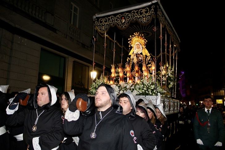 La Procesión del Santo Entierro de Albacete, celebrada con amenaza de lluvia