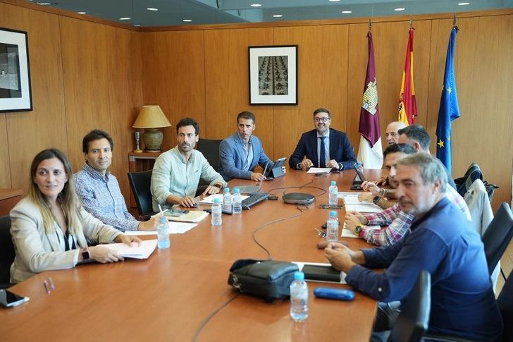 El programa ‘Somos Deporte 3-18’ del Gobierno regional contará por primera vez con un plan de calidad dirigido al deporte escolar