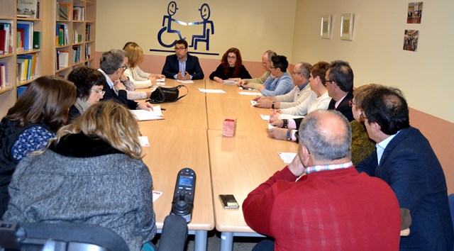 El PSOE de Albacete ofrece a las asociaciones sociosanitarias formar parte del comité asesor del plan de accesibilidad