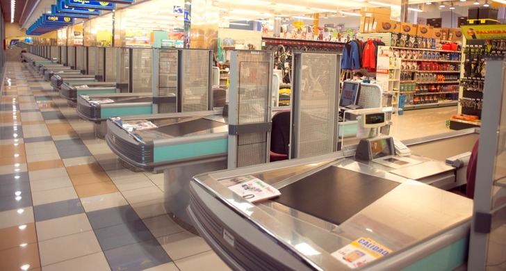 Dos trabajadores resultan heridos durante las labores de limpieza del centro comercial Puerta de Toledo