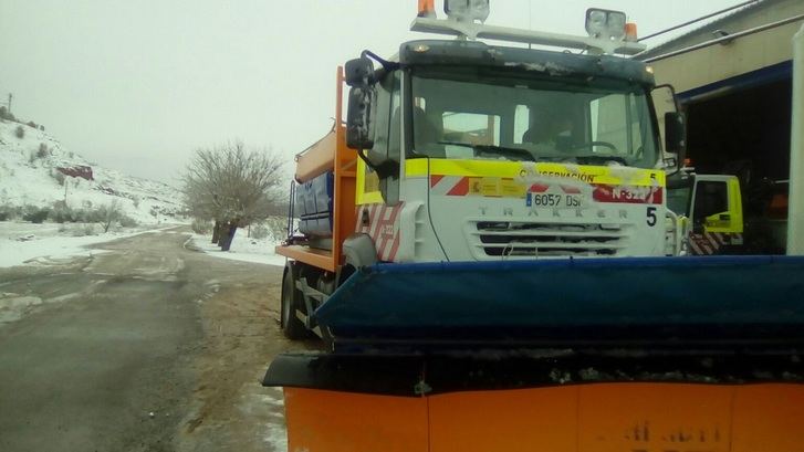 Máquina quitanieves este domingo en la Sierra de Alcaraz