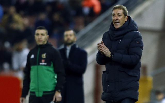 Ramis, entrenador del Albacete, denuncia una actitud racista de un jugador del Granada contra Bela