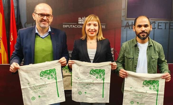 El reciclaje, promovido por la Diputación de Albacete, ha evitado la tala de más de 3,5 millones de árboles