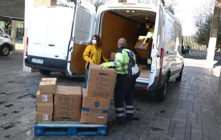 Castilla-La Mancha ha distribuido ya más de 6,3 millones de artículos de protección para los profesionales sanitarios