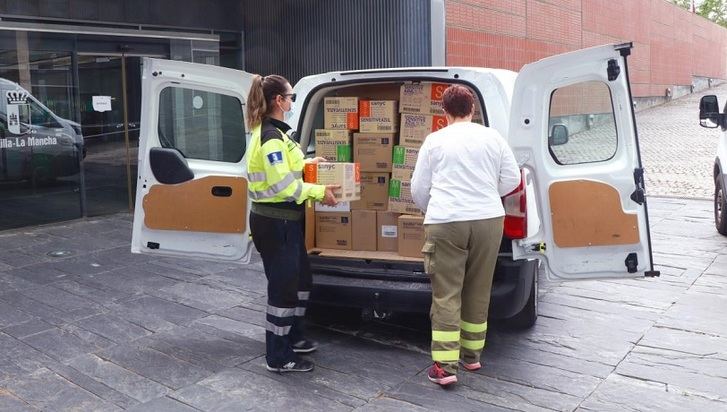 En Castilla-La Mancha se hna repartido esta semana más de 203.000 artículos de protección a los centros sanitarios