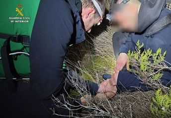 Un joven de 27 años es rescatado con hipotermia en Guadalajara tras perderse en la montaña
