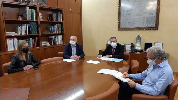 Molinicos (Albacete) traslada a la CHS la intervención que realizará en la Cueva del Arroyo de El Pardal