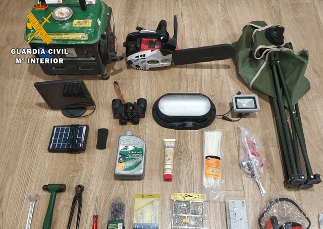La Guardia Civil detiene a un vecino de Poco Cañada por sustraer efectos de un refugio de cazadores de Chinchilla