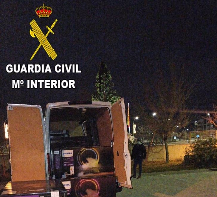 Cuatro detenidos por sustraer televisores de una empresa logística de Azuqueca por valor de 400.000 euros