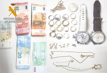 La Guardia Civil de Villamalea detiene a un albanés con documentación falsa por robos de dinero y joyas