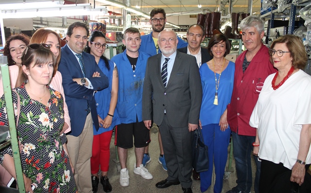 El calzado de Almansa participa en la formación dual, con una inversión de 200.000 euros