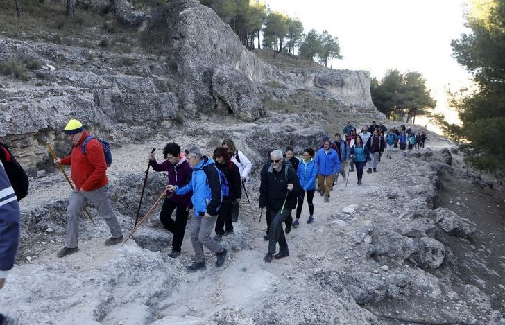 La VIII Ruta de Senderismo de la Diputación de Albacete llegó hasta Chinchilla