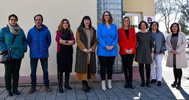 C-LM defiende centros de la mujer como 'motores de cambio' sociales y 'refugio' para mujeres que sufren violencia