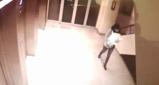 Imagen de la cámara de seguridad del hospital de Guadalajara del secuestro del bebé