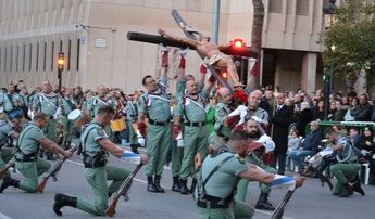 La procesión del Santo Entierro de Albacete congregó a miles de personas en las calles