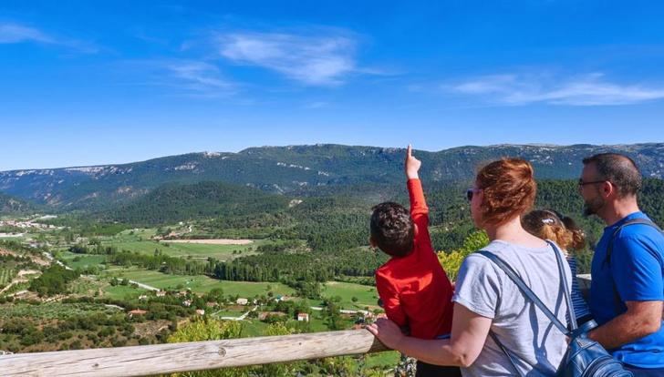 La Sierra del Segura presenta su Plan de Dinamización Turística en Madrid, en la oficina de la Junta