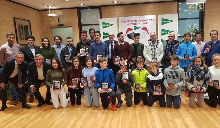 Álvaro Moreno y Ana Lerma fueron los ganadores absolutos del Trofeo de Navidad de tenis de Albacete