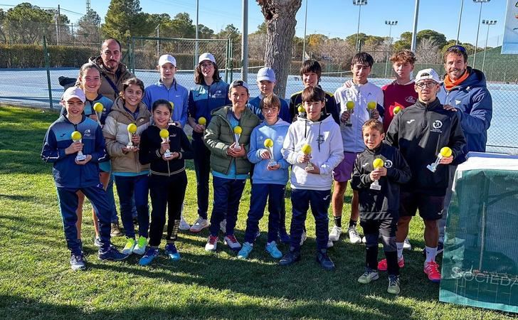 Más de 100 tenistas participan en la IV Open de Tenis de La Pulgosa