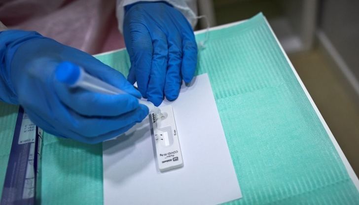 Sanidad inicia los trámites para permitir la venta sin receta de test de autodiagnóstico en farmacias