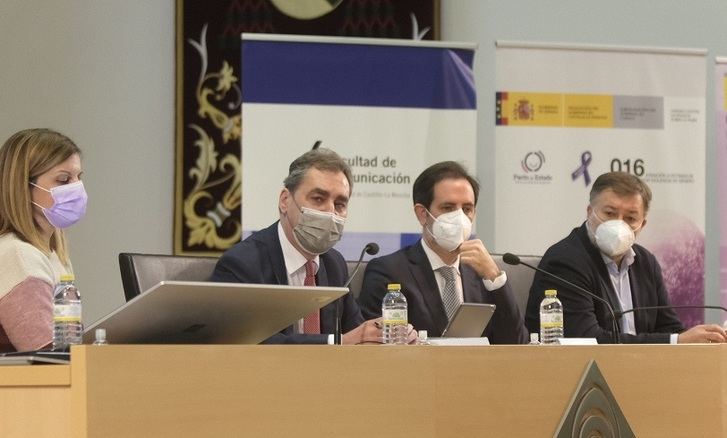 El delegado del Gobierno llama la población universitaria de C-LM a combatir de 'forma activa' la violencia sobre las mujeres