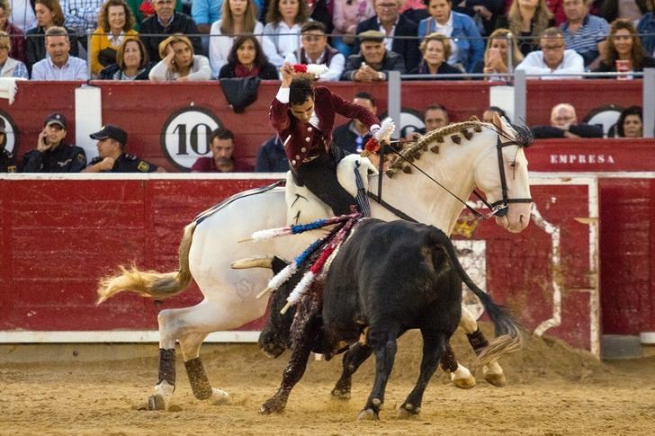 Diego Ventura estuvo sobresaliente y salió a hombros de la plaza de toros de Albacete