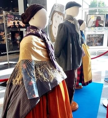 Ocho trajes típicos de la Feria de Albacete se podrán ver en la estación Los Llanos hasta el 17 de septiembre